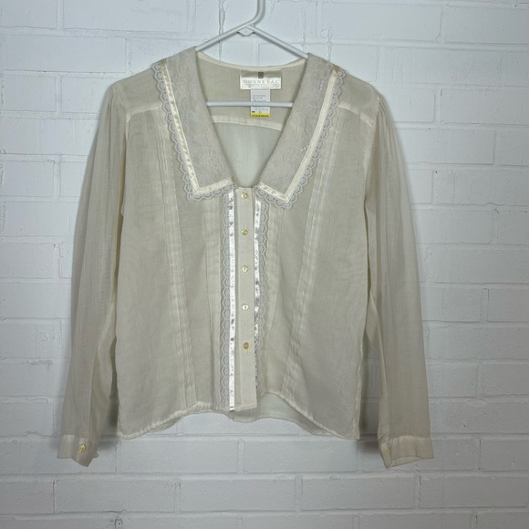 Vintage Gunne Sax Button Up Top with Lace Collar - Picture 5 of 8